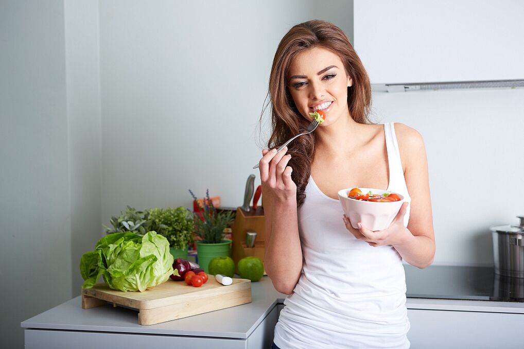 Eating self-prepared diet foods to lose weight